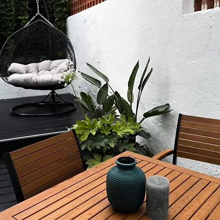 102 - Beachside Renovated 1br W Private Garden * Cambrils