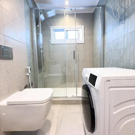 Apartament 102 - Beachside Renovated 1br W Private Garden