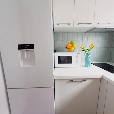 Lägenhet 102 - Beachside Renovated 1Br Apt W Private Garden *